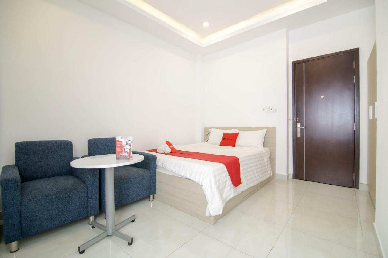 Reddoorz Near Quan Khu 7 Stadium Ho Chi Minh City Exterior photo